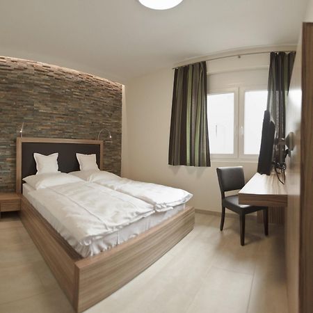 Hotel Maxis - Digitaler Self-Check-In - Карлсбад Экстерьер фото